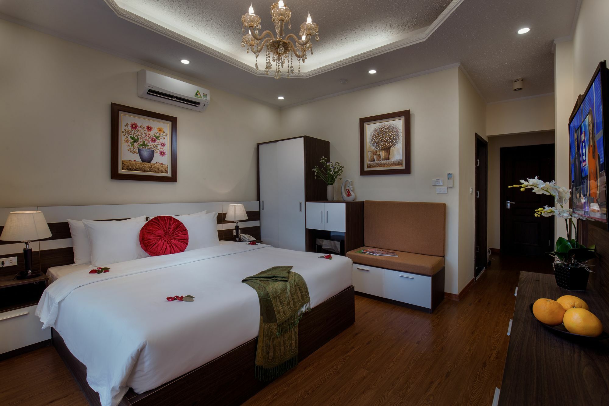 Hanoi Majestic Hotel Экстерьер фото